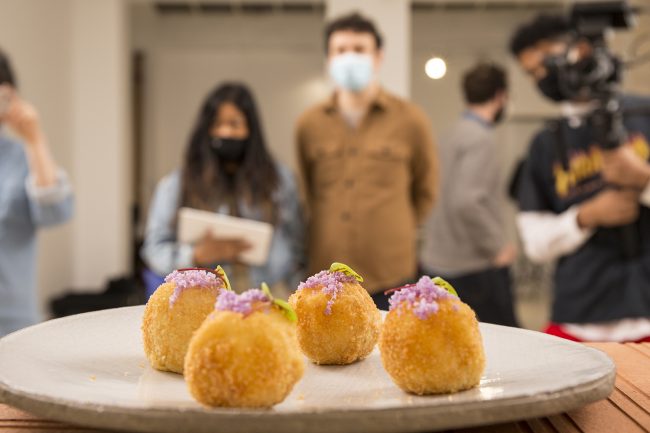 nmp2021_display1_making-off_128a9936_LIGHT